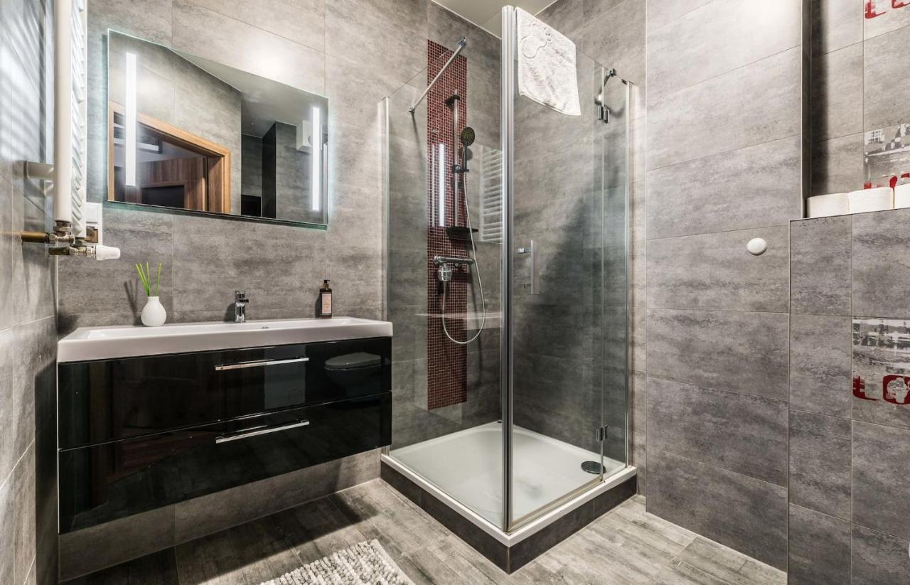 Rent Like Home - Gwiazdzista 10 Βρότσλαβ Εξωτερικό φωτογραφία